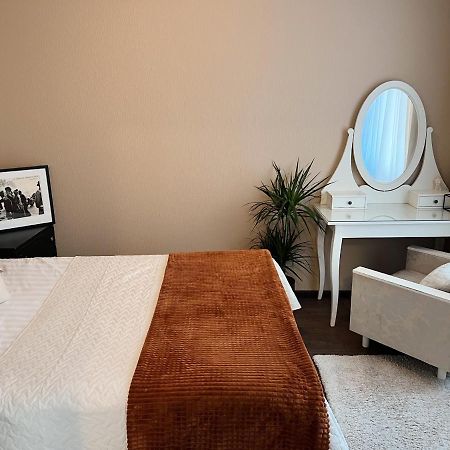 Cozy Apartment In Tallinn Old Town, Great Location Экстерьер фото